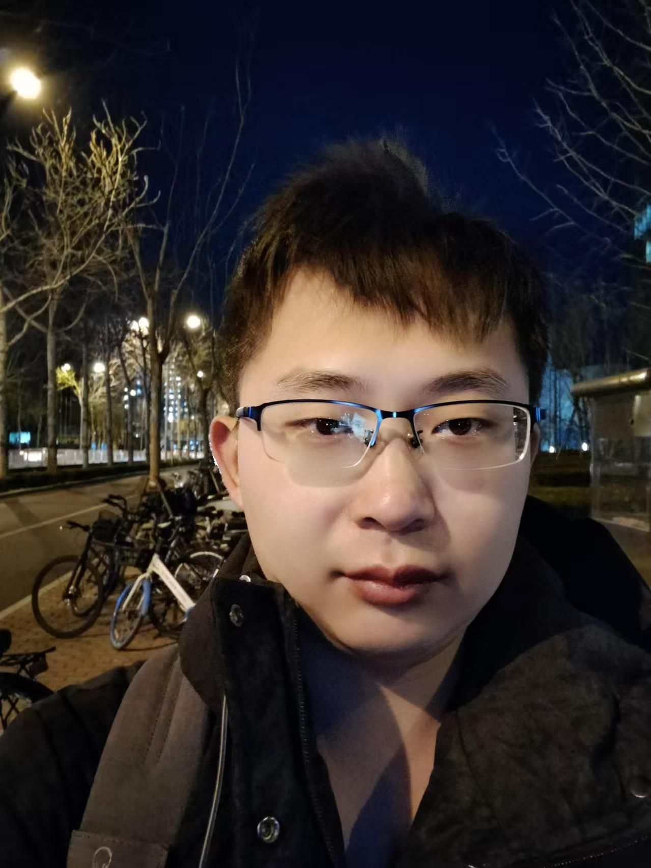 于涌溢 & 李宇