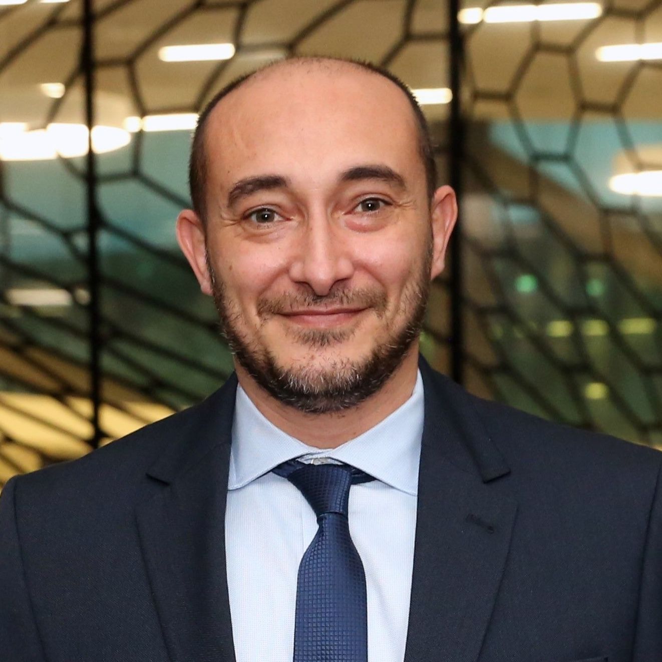 Dr. Mehdi Snene
