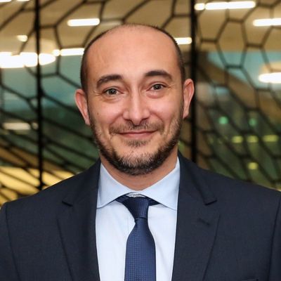 Dr. Mehdi Snene